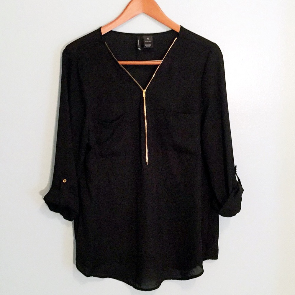 New directions sheer top with zipper
